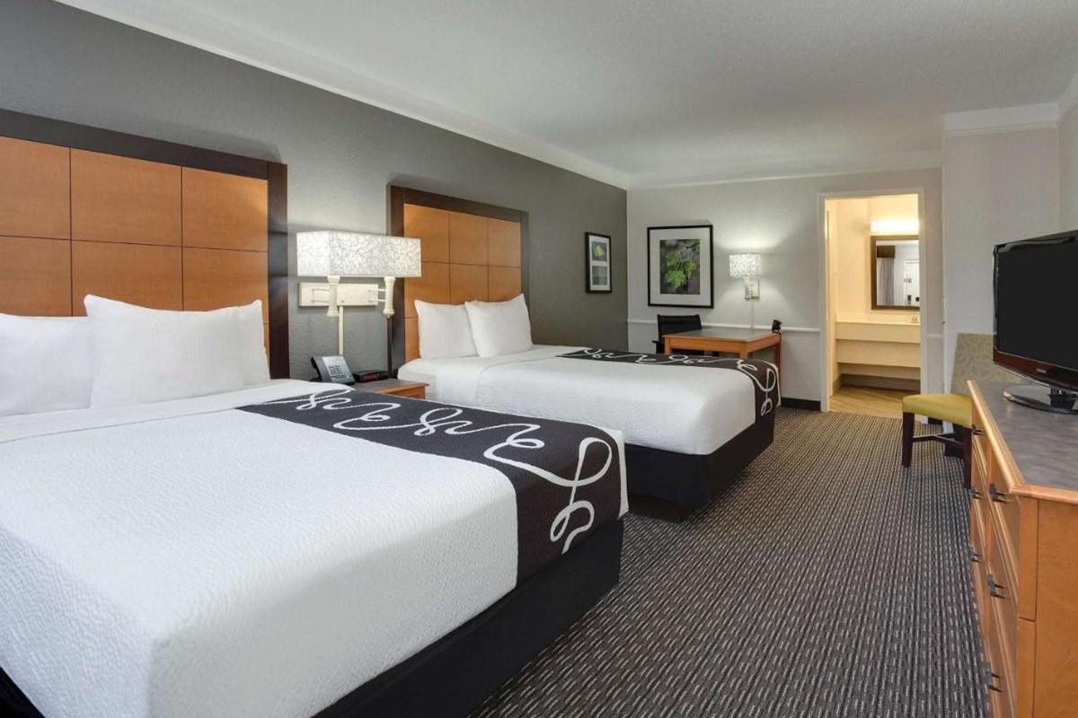 ลา ควินตา บาย วินด์แฮม เกนส์วิลล์ Hotel ภายนอก รูปภาพ